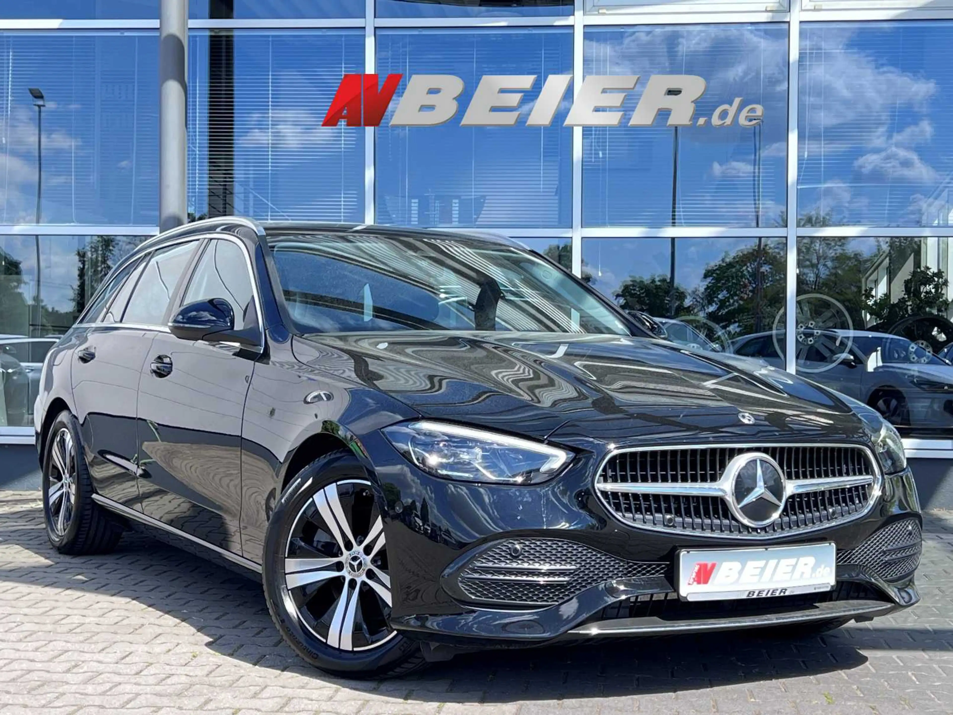 Mercedes-Benz C 200 Td LED Kamera 2xPDC Navi Lenkrad beheizt  Avantga