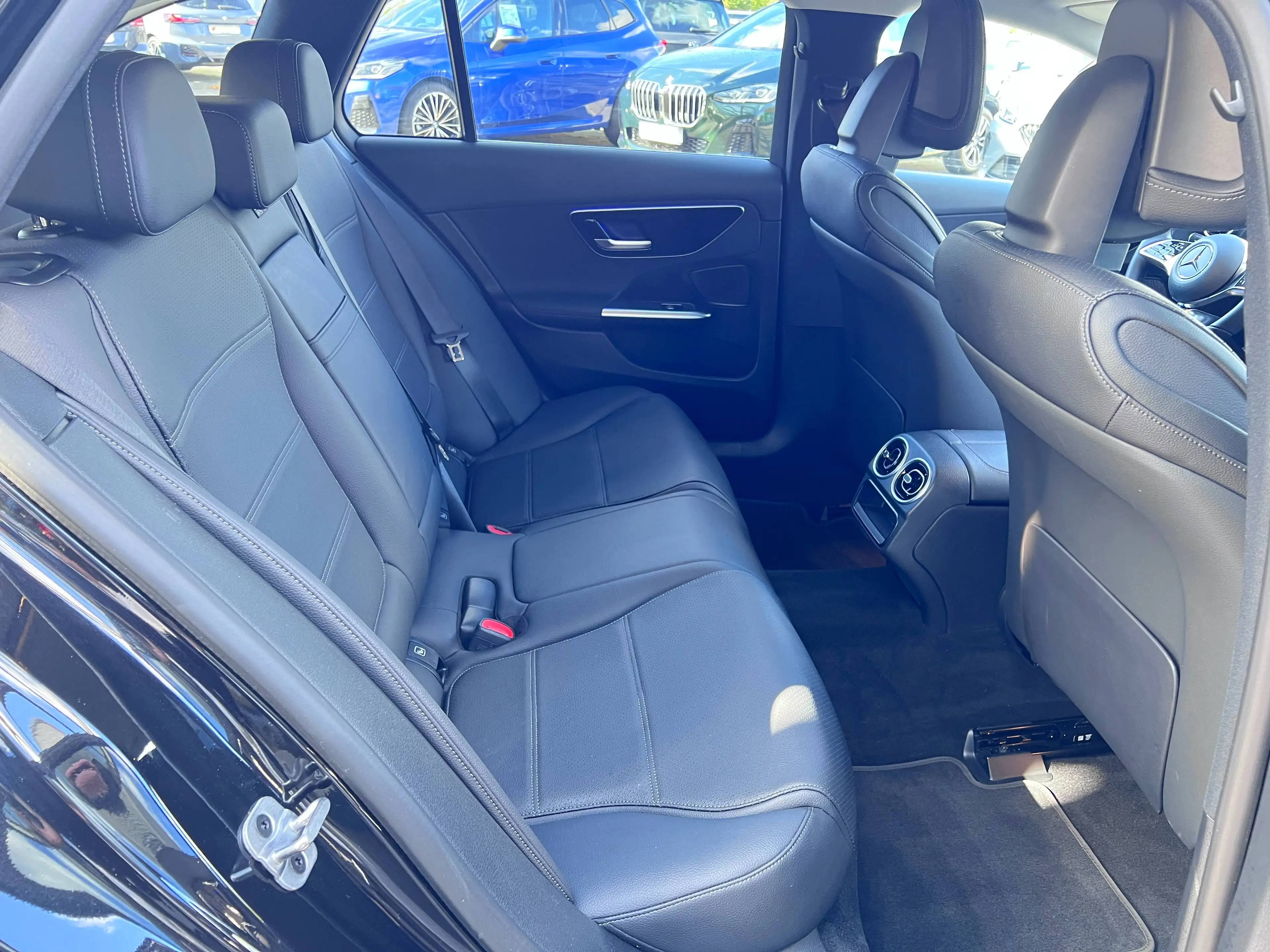 Mercedes-Benz C 200 Td LED Kamera 2xPDC Navi Lenkrad beheizt Avantga — photo 20
