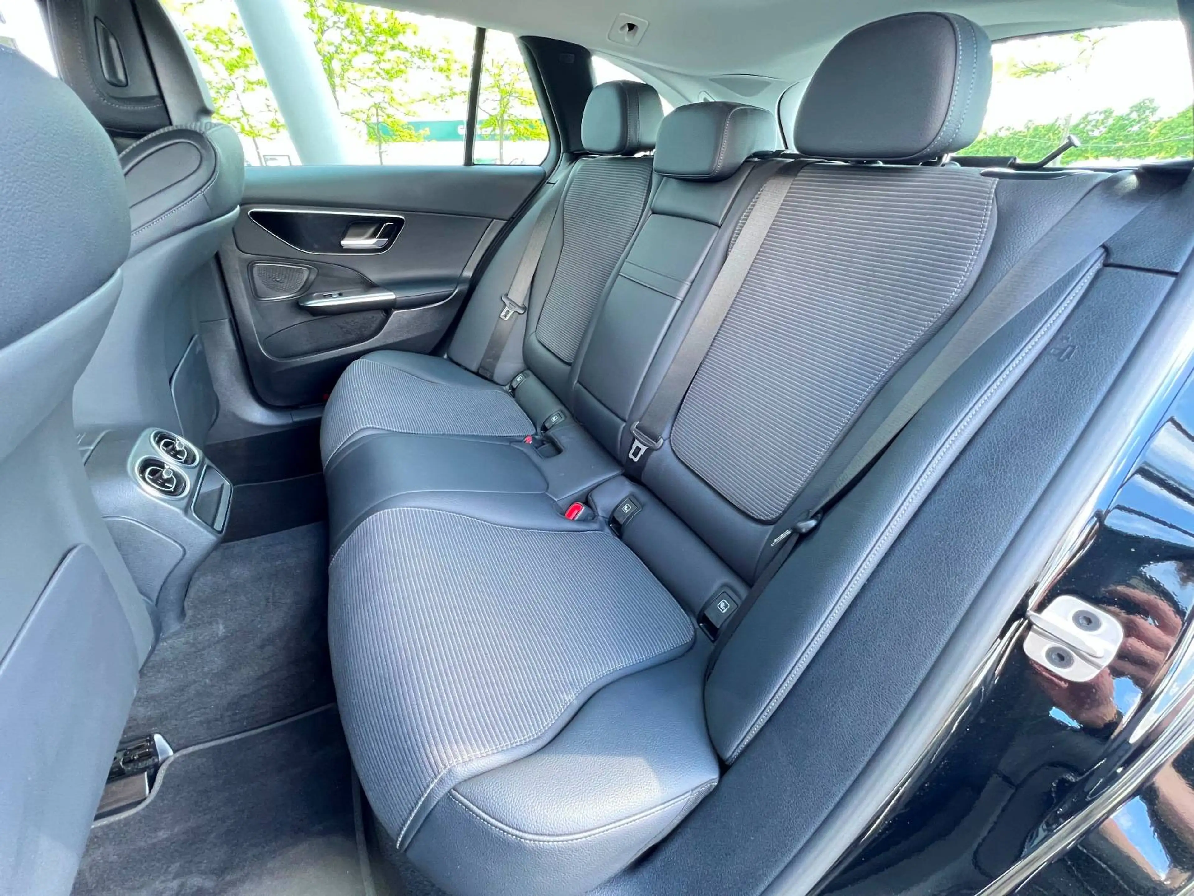 Mercedes-Benz C 200 Td LED Kamera 2xPDC Navi Lenkrad beheizt Avantga — photo 22