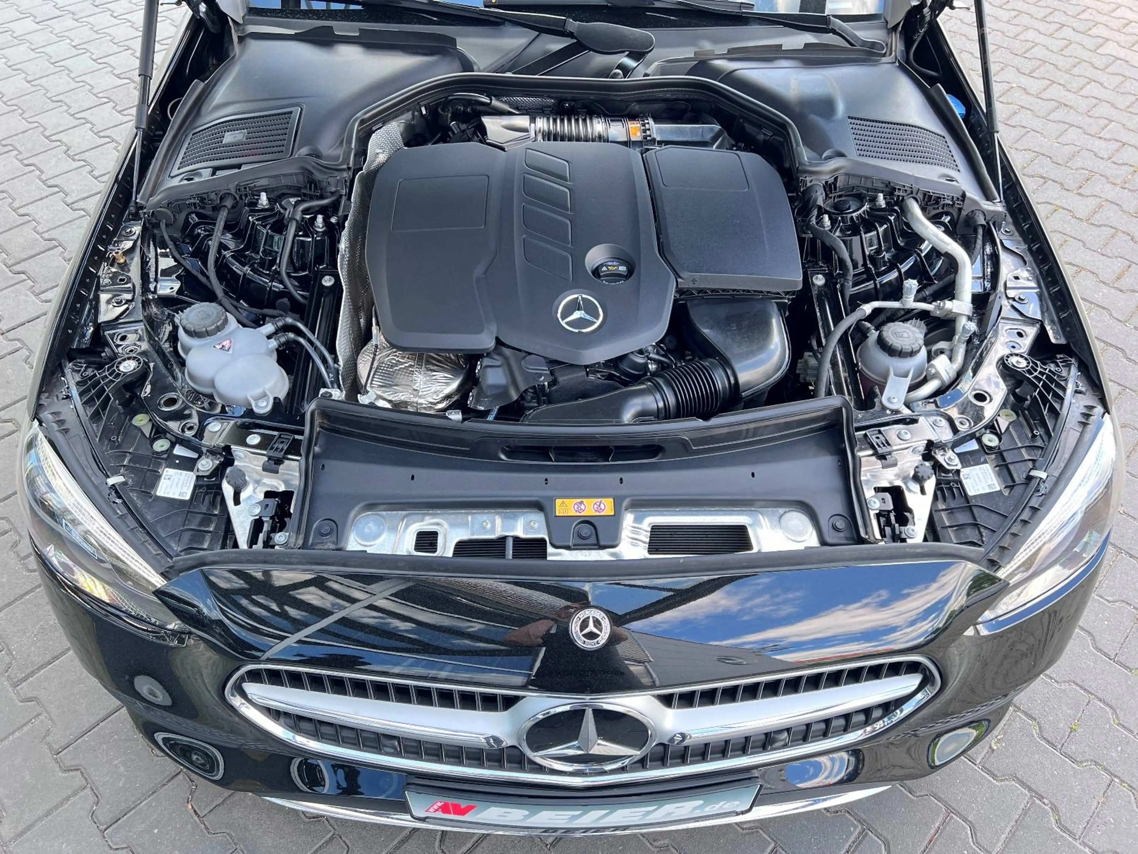 Mercedes-Benz C 200 Td LED Kamera 2xPDC Navi Lenkrad beheizt Avantga — photo 25