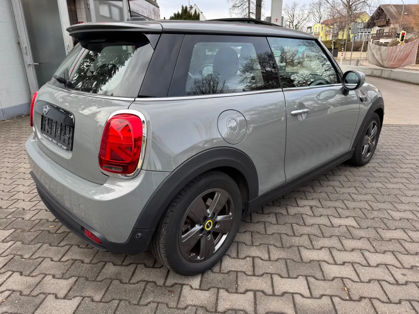MINI Cooper SE Mini 3-trgCooperSE EssentialTrim,GlasdachNaviDAB Grau - 1