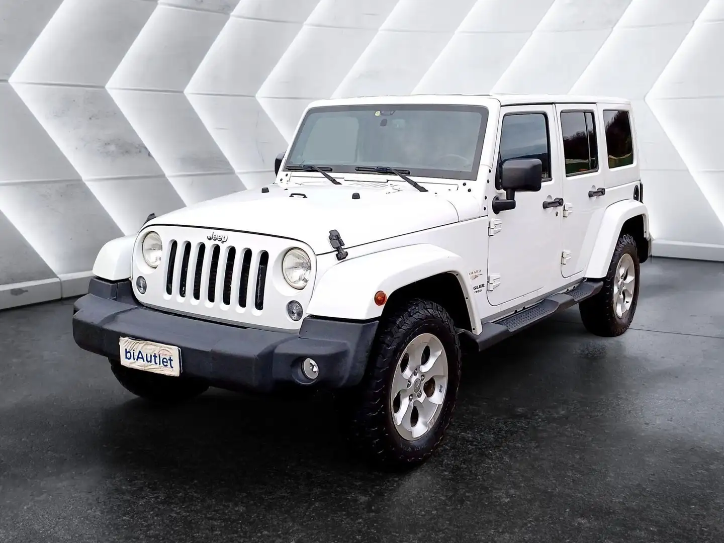Jeep Wrangler Unlimited 2.8 crd Sahara E5+ White - 1