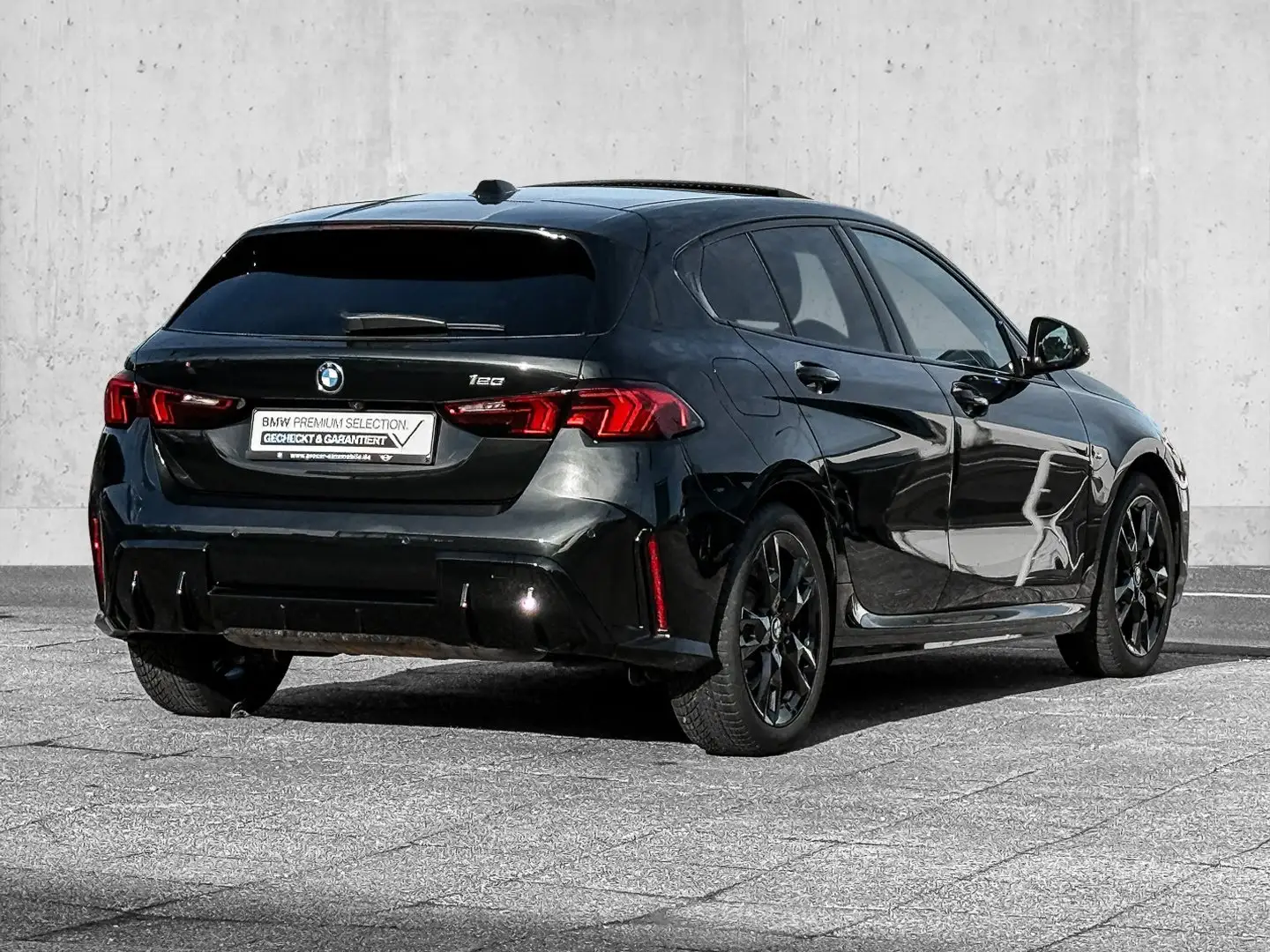 BMW 120 SPORTPAKET+DA++PA++HuD+ADAP LED+SHZ+DAB+UVM. Negro - 2