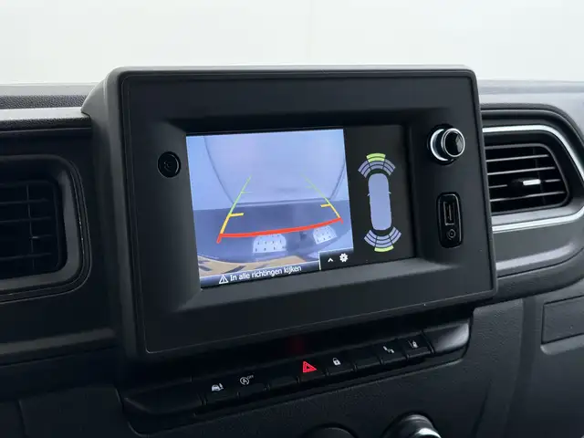 Renault Master view 8