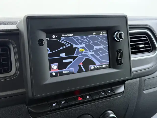 Renault Master view 7
