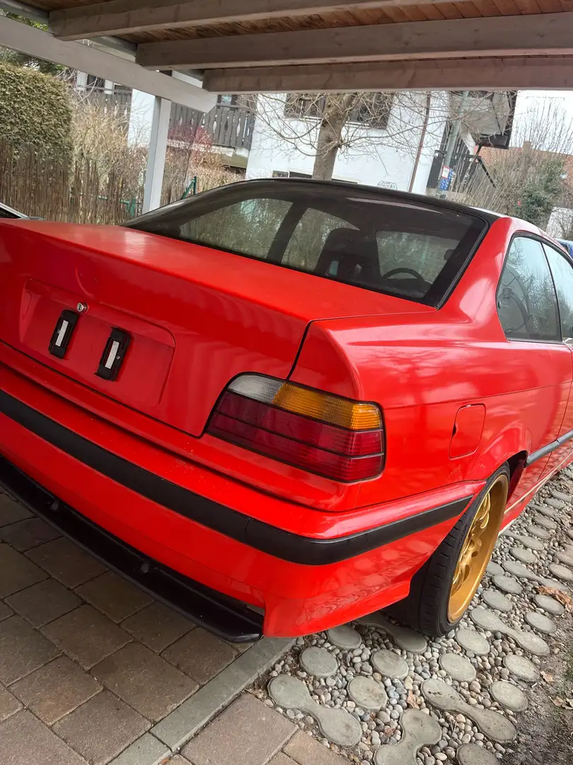 BMW 325 e36 - 2