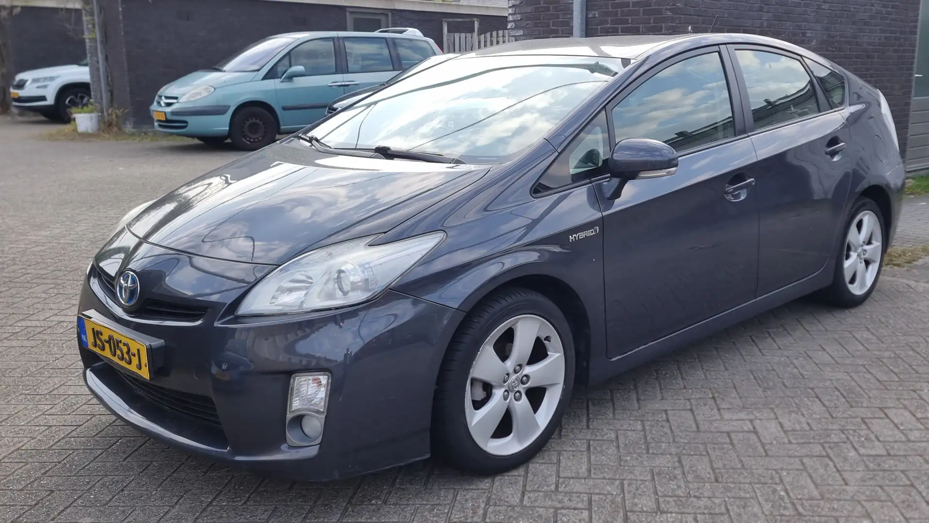 Toyota Prius Prius 1.8 Comfort Grijs - 2