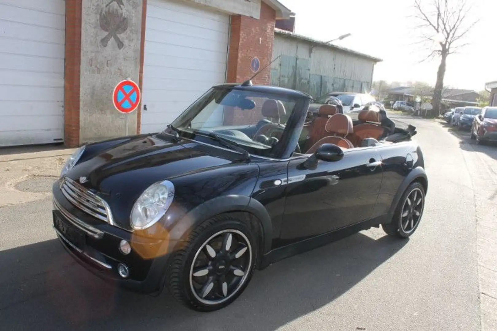 MINI Cooper D Cabrio COOPER_S Cabrio Cooper Sidewalk Schwarz - 2