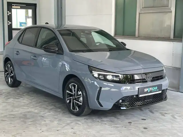 Opel Corsa view 2