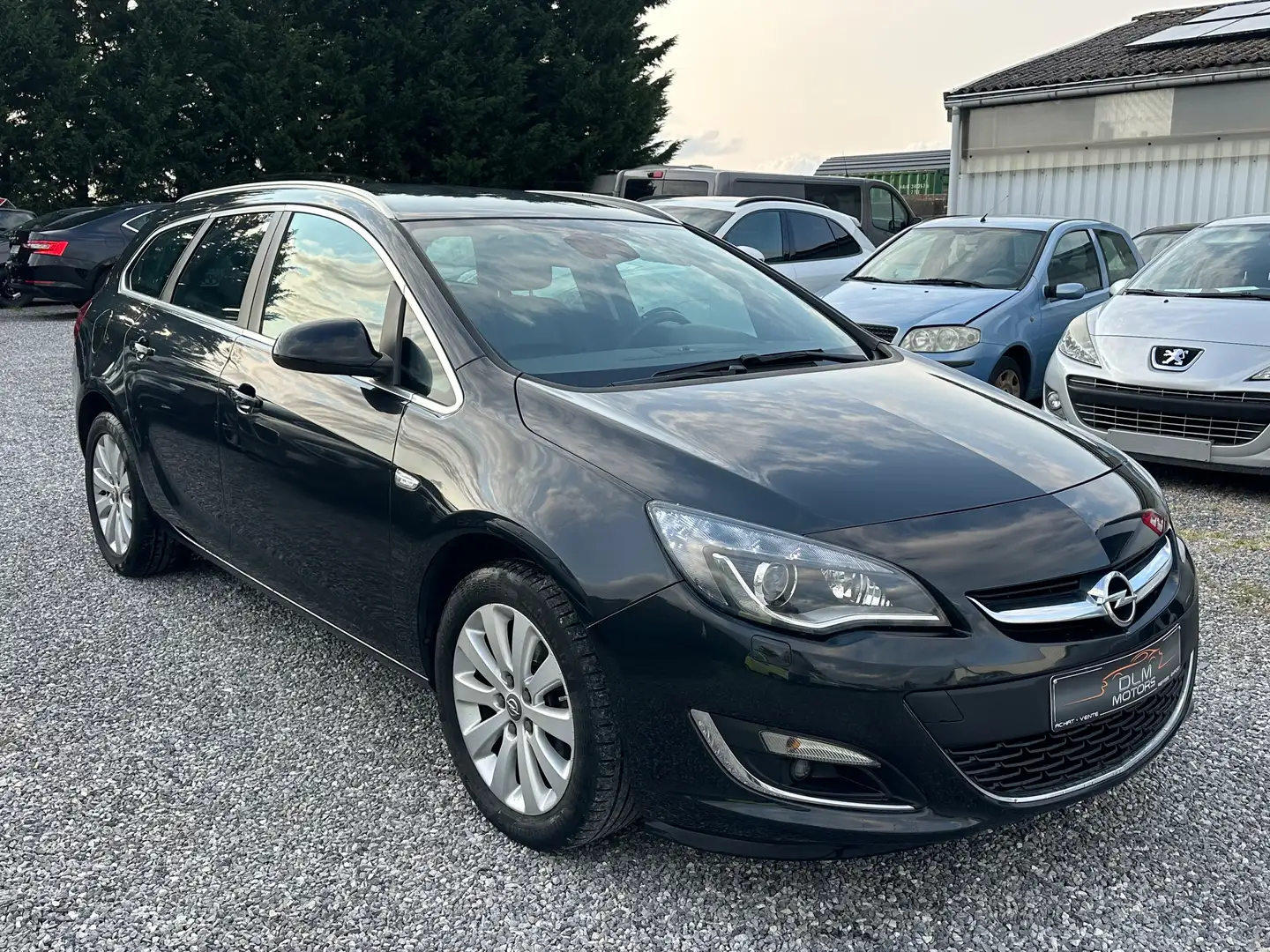 Opel Astra Sports Tourer 1.6 CDTi ecoFLEX Ultimate Edition Noir - 2