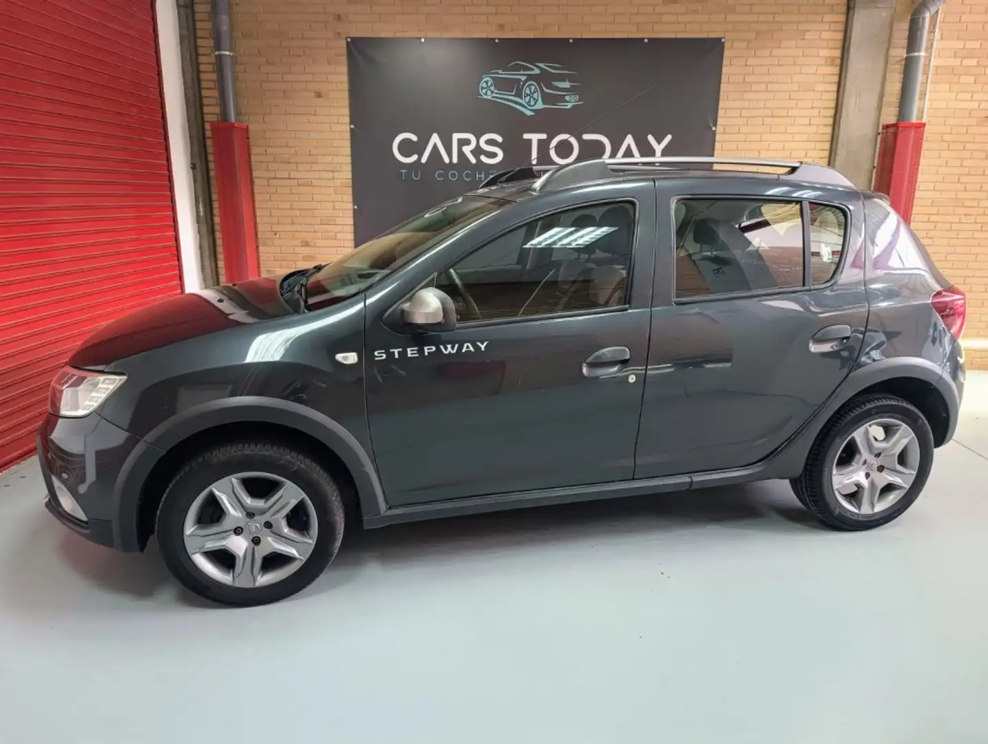 Dacia Sandero 0.9 TCE GLP Stepway 66kW Gris - 2