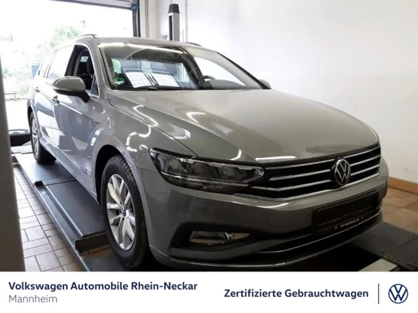 Volkswagen Passat Variant 1.5 TSI Business DSG Navi Kamera Grau - 2