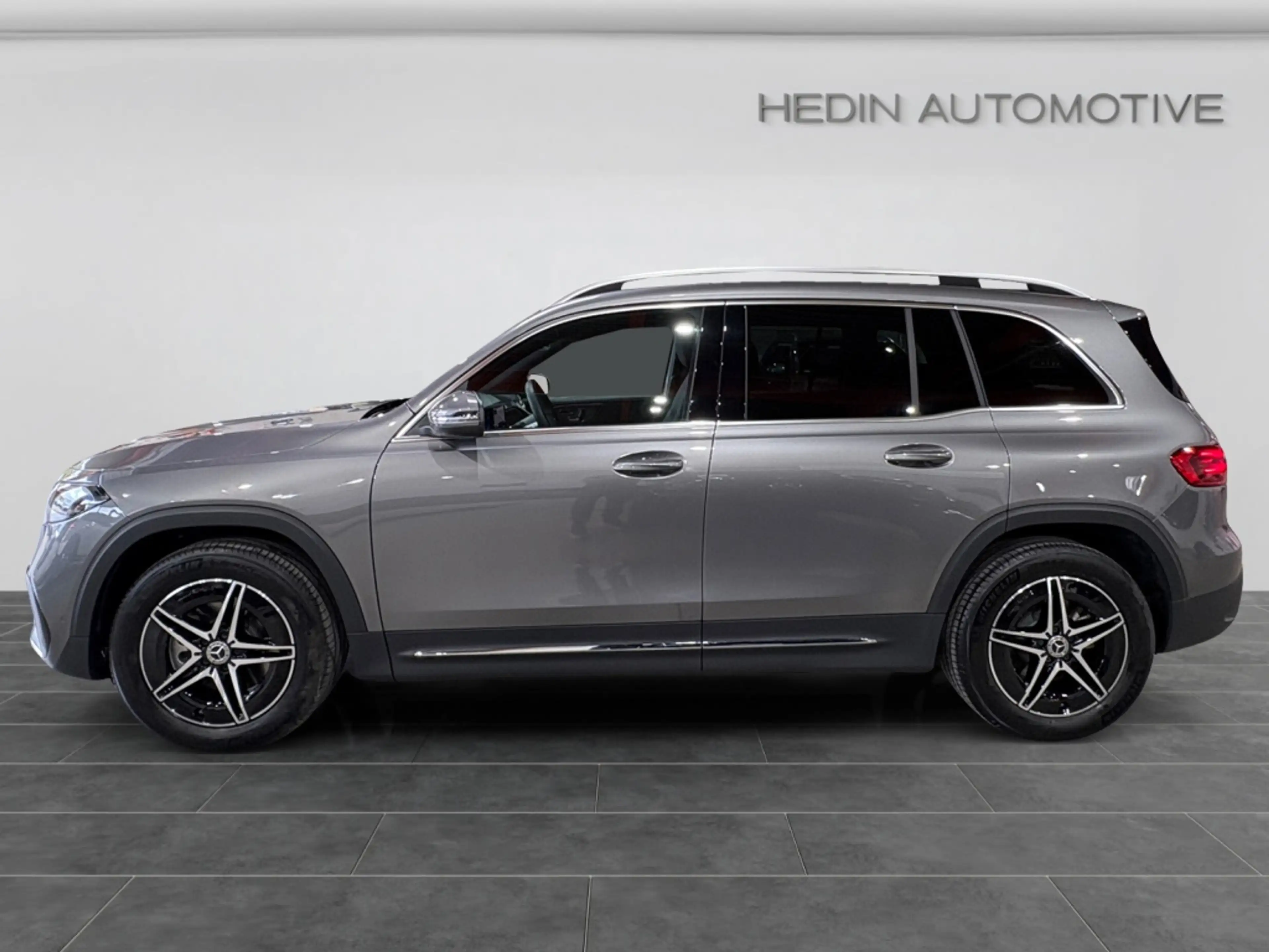 Mercedes-Benz EQB 250 + AMG|AMBIENTE|MBUX|SHZ|DISTR|KAM|LED|SHZ — photo 4