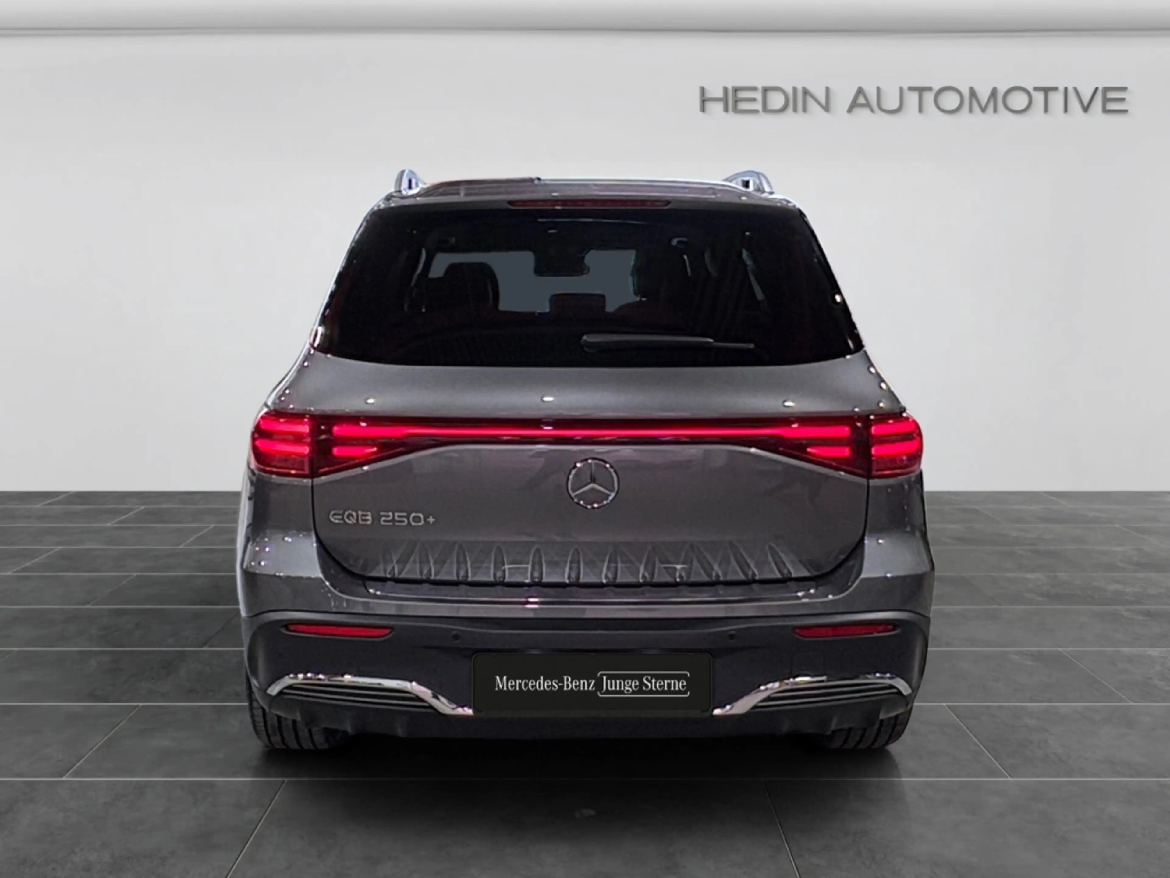 Mercedes-Benz EQB 250 + AMG|AMBIENTE|MBUX|SHZ|DISTR|KAM|LED|SHZ — photo 6