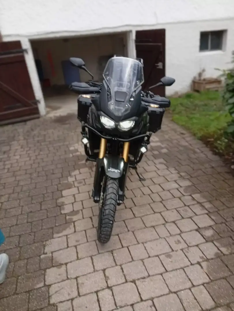 Honda CRF 1000 Schwarz - 2