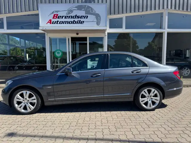Mercedes-Benz C 180 CGI BlUEEFFICIENCY/TEMPO/AHK/SITZHZG.
