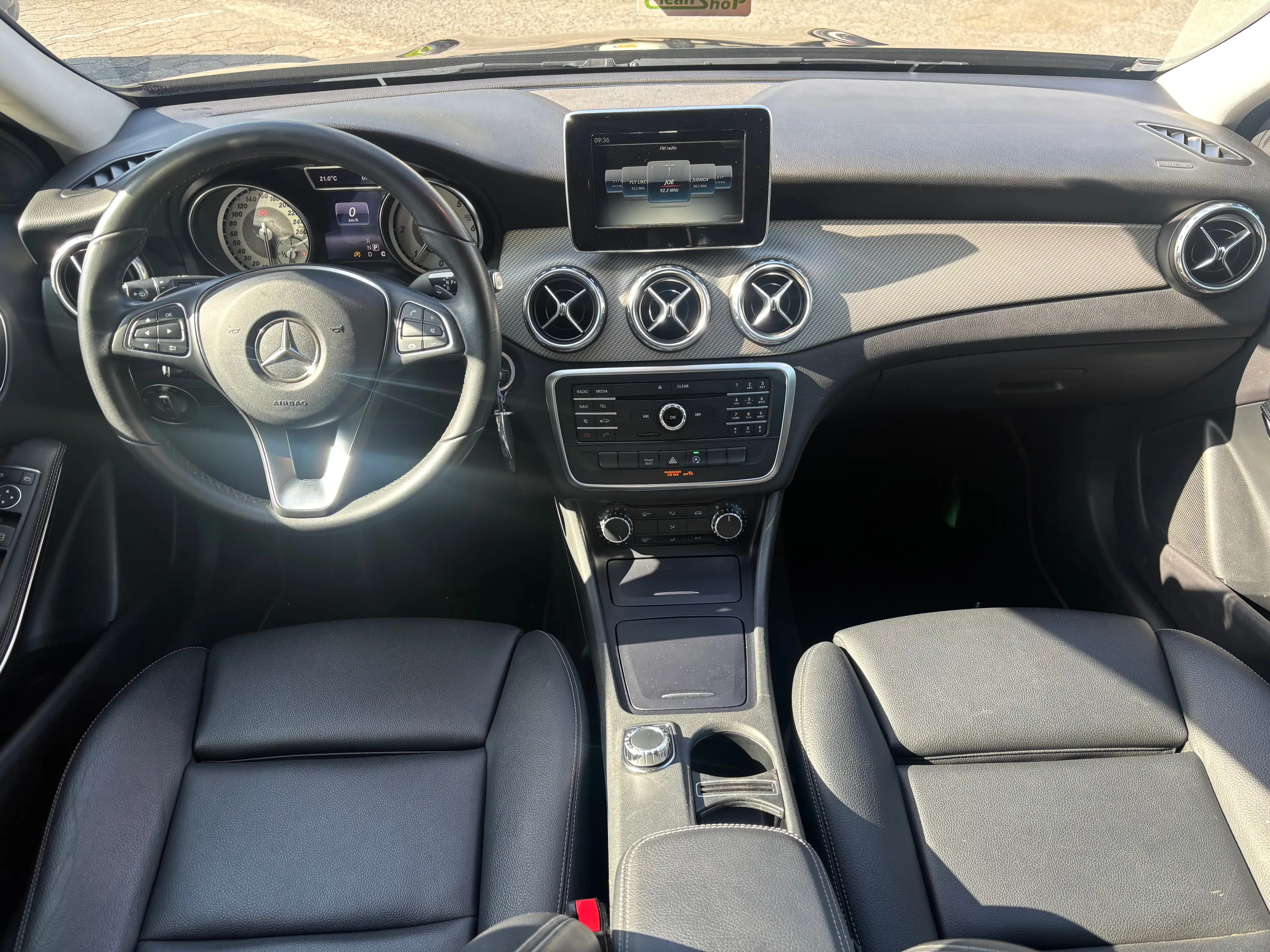 Mercedes-Benz GLA 180 GLA 180 d — photo 7