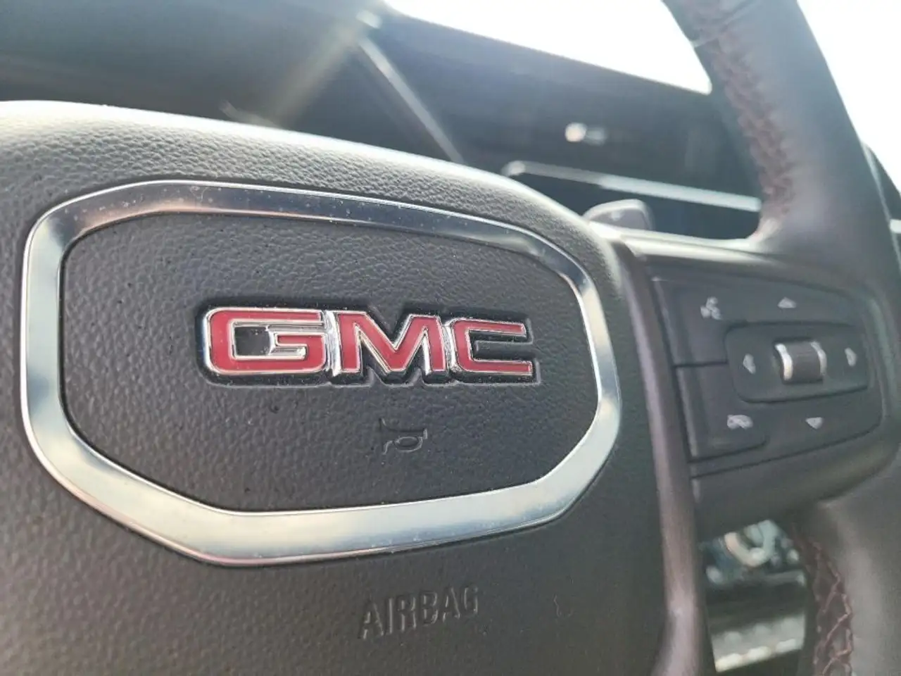 GMC Sierra 1500 photo GMC Sierra 1500