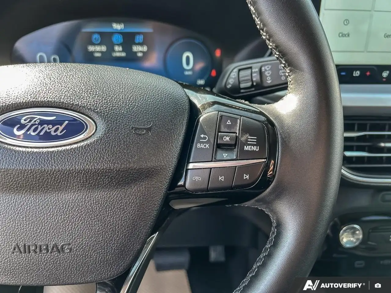 Ford Escape снимка Ford Escape