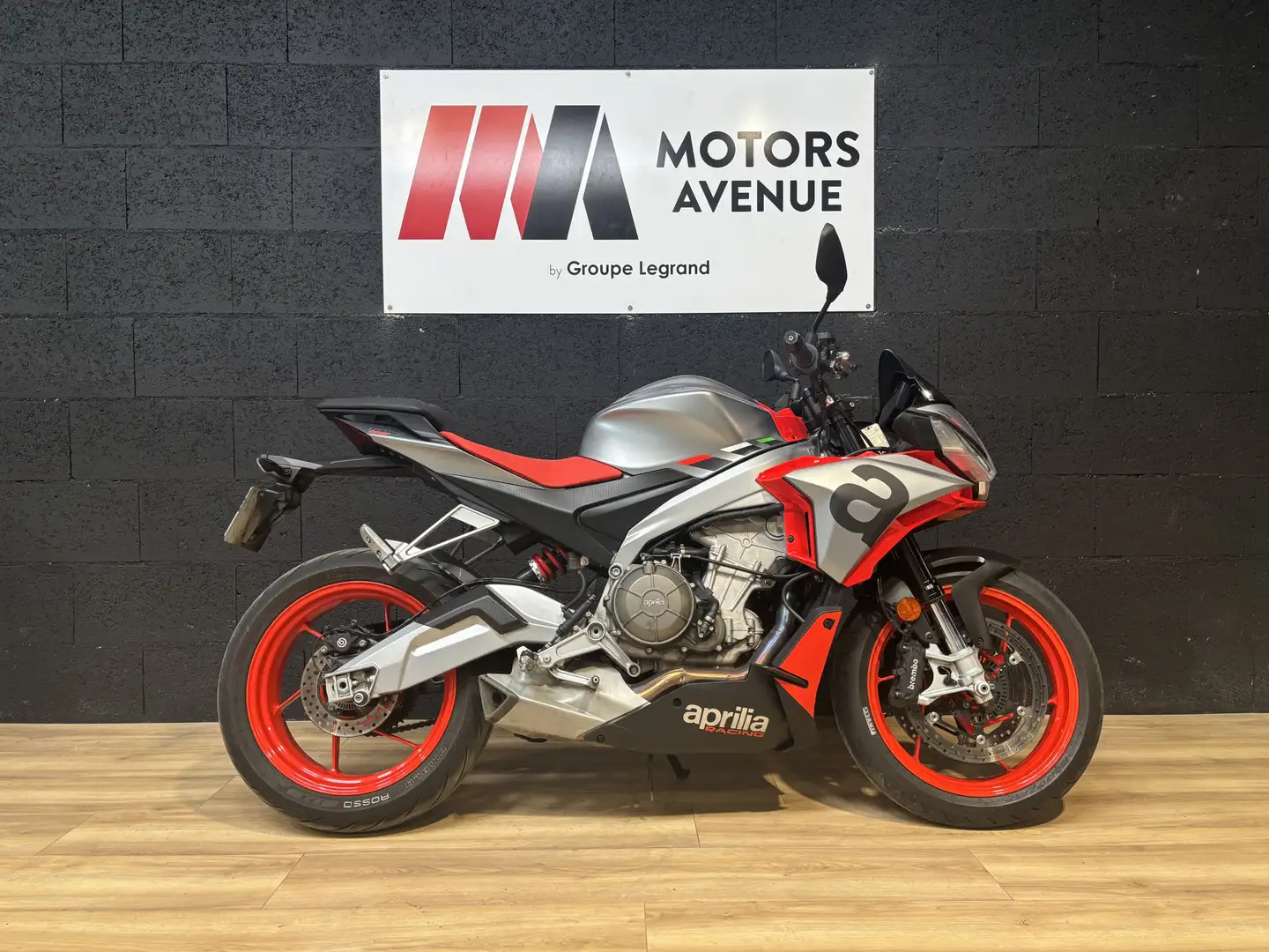 Aprilia Tuono - 2