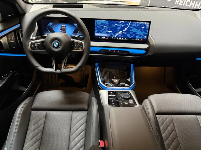 BMW X3 view 11