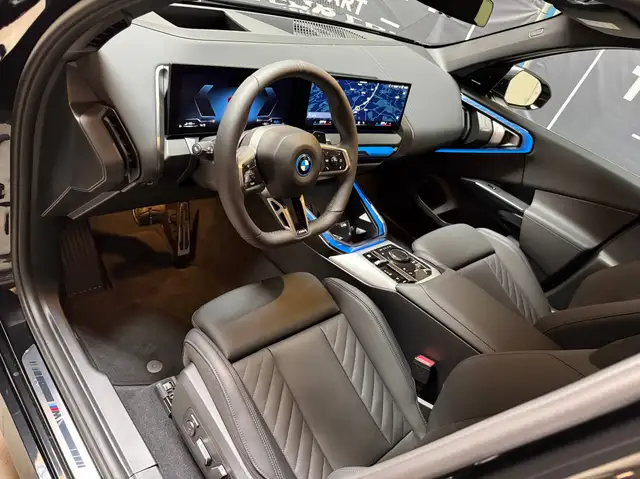 BMW X3 view 10