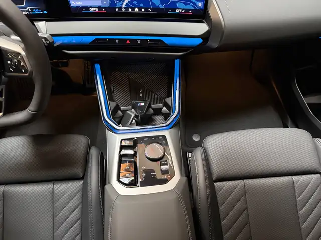 BMW X3 view 14