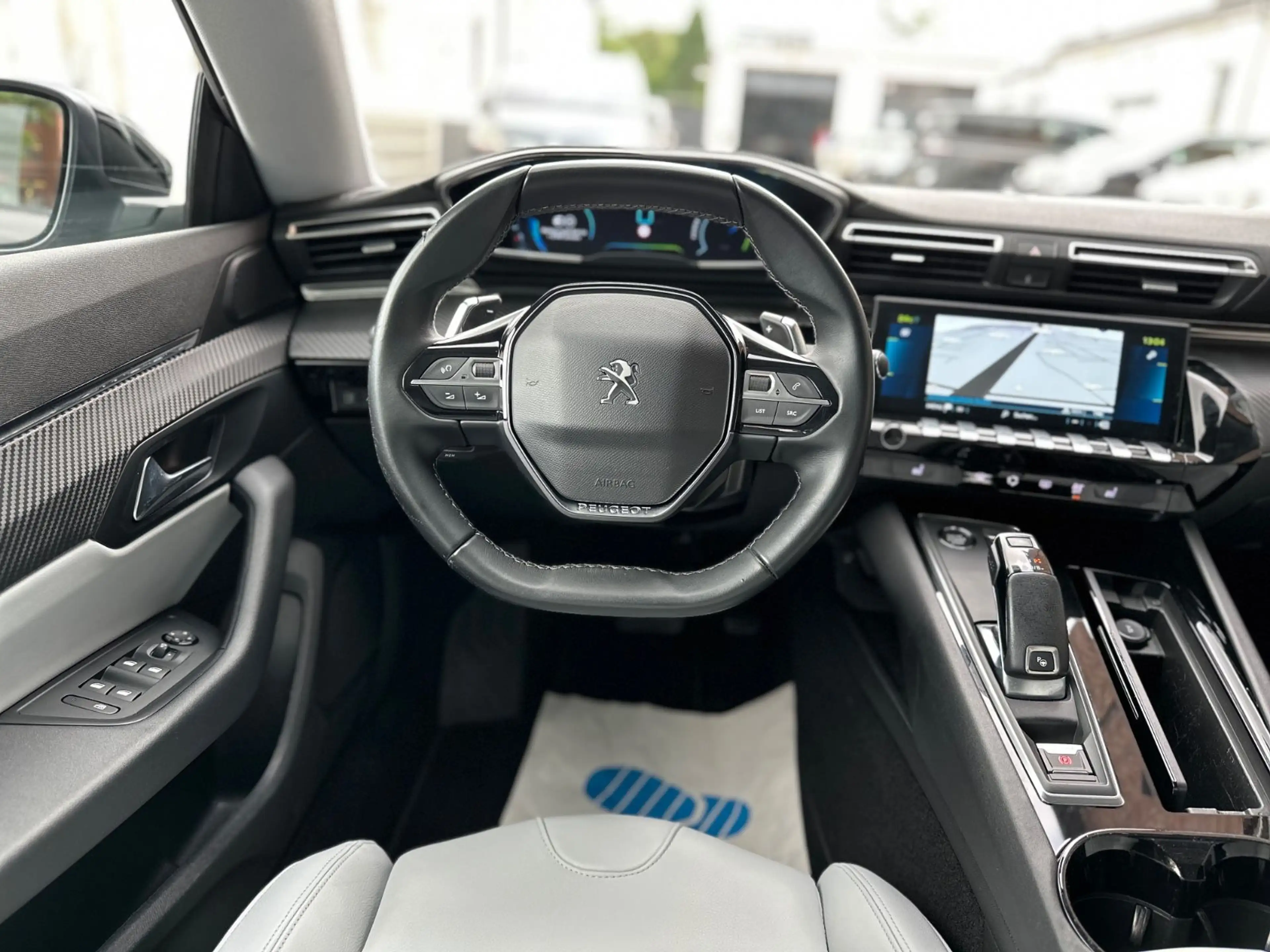 Peugeot 508 SW Hybrid 225 Active Pack — photo 12