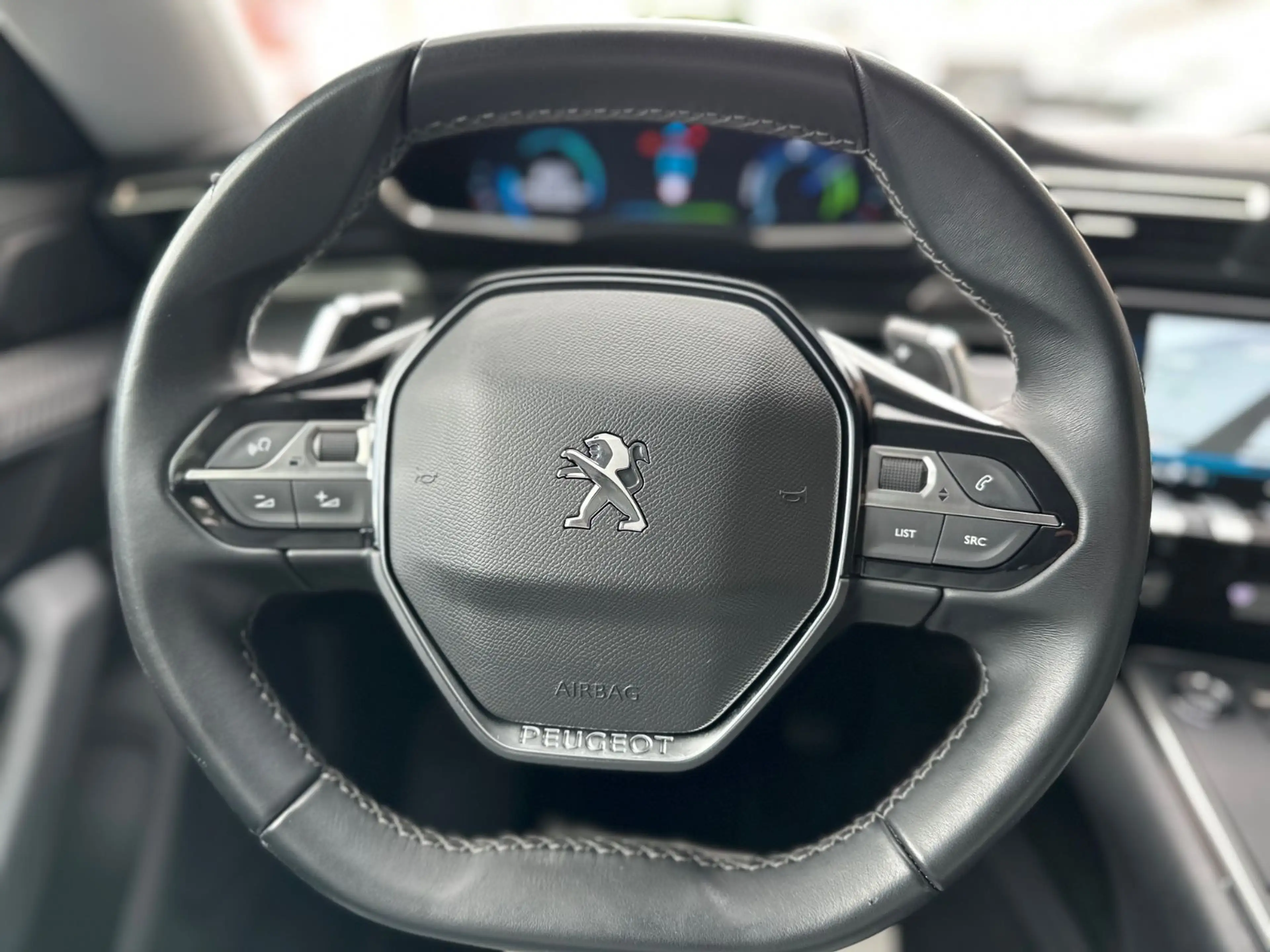 Peugeot 508 SW Hybrid 225 Active Pack — photo 11