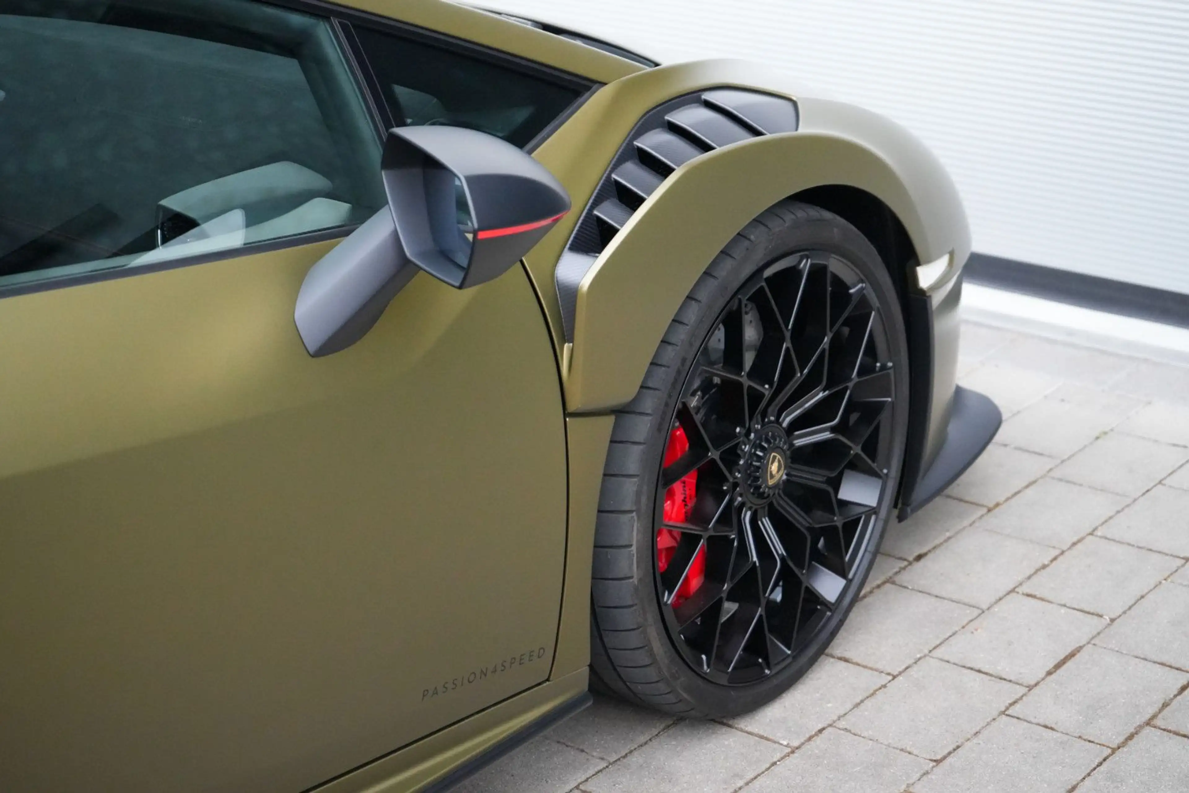 Lamborghini Huracán STO — photo 8