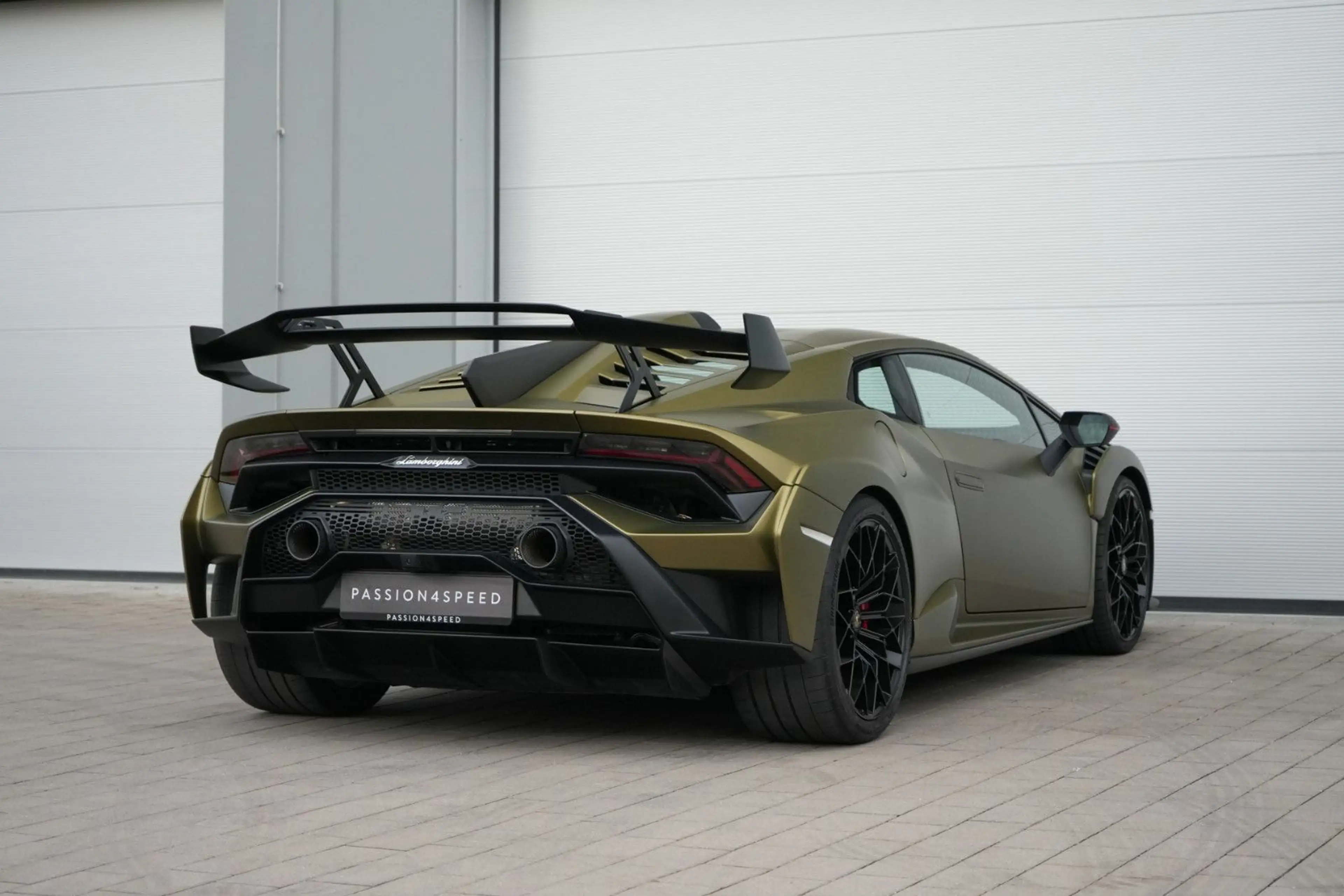 Lamborghini Huracán STO — photo 5