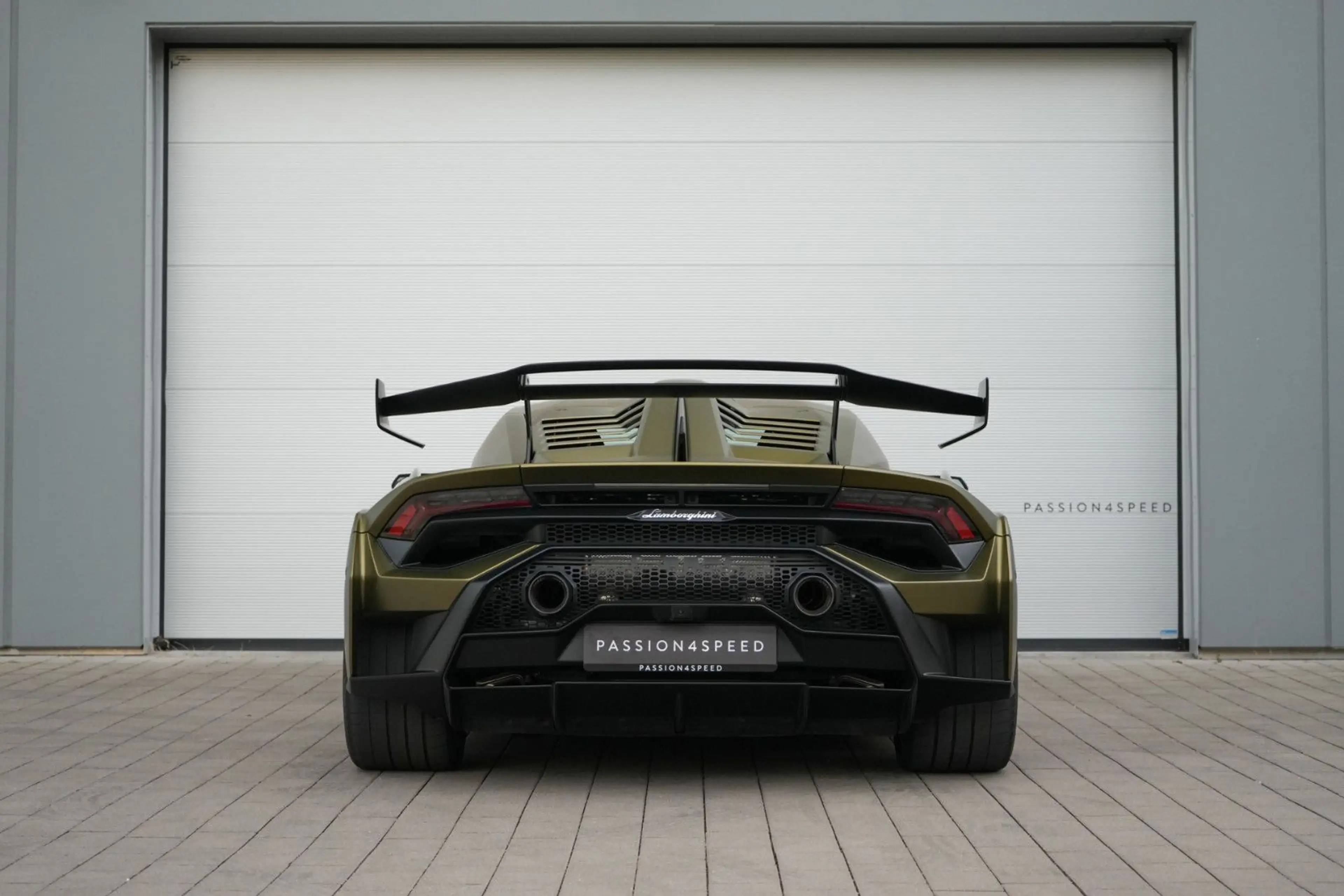 Lamborghini Huracán STO — photo 4