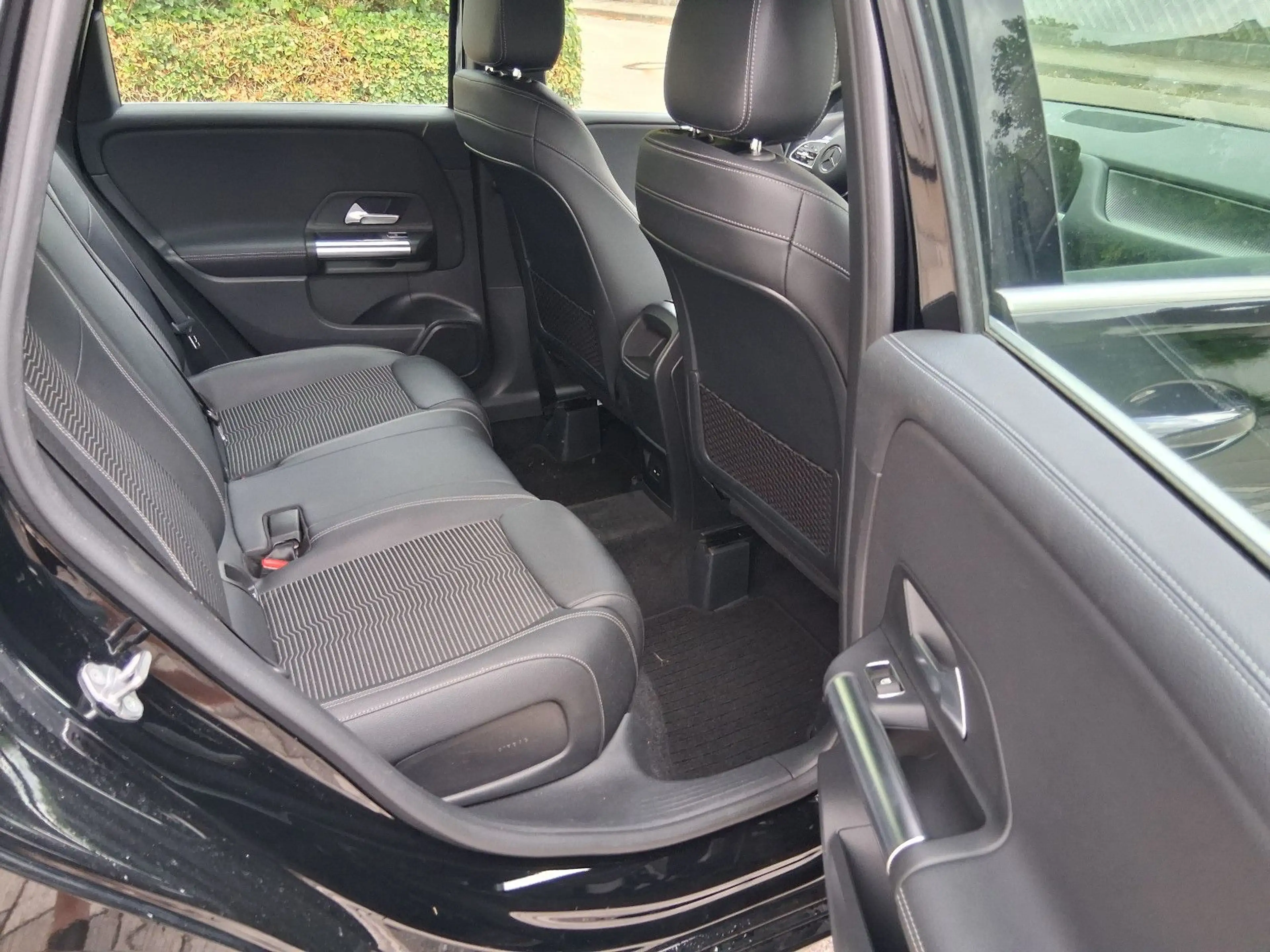 Mercedes-Benz B 200 d URBAN PROGRESSIVE-PAKET DISTRONIC PLUS — photo 13