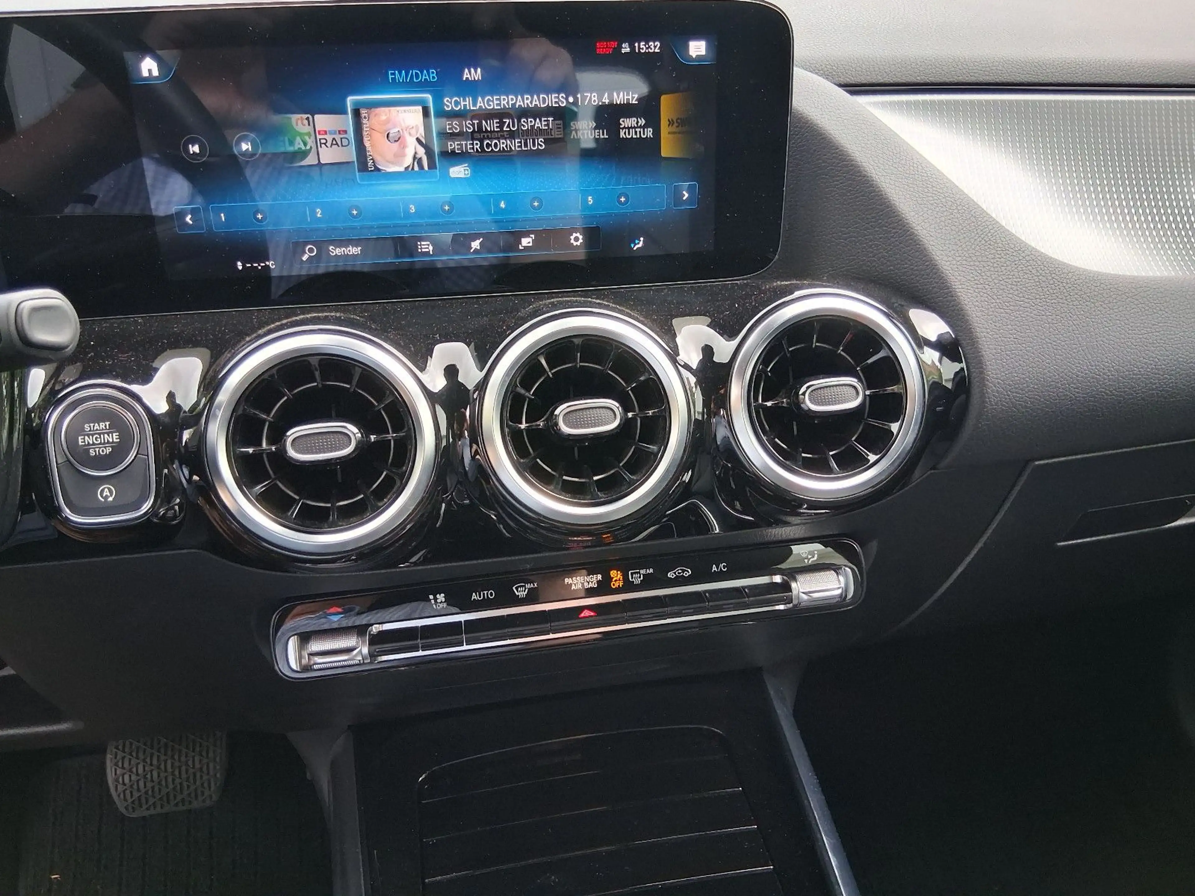Mercedes-Benz B 200 d URBAN PROGRESSIVE-PAKET DISTRONIC PLUS — photo 3