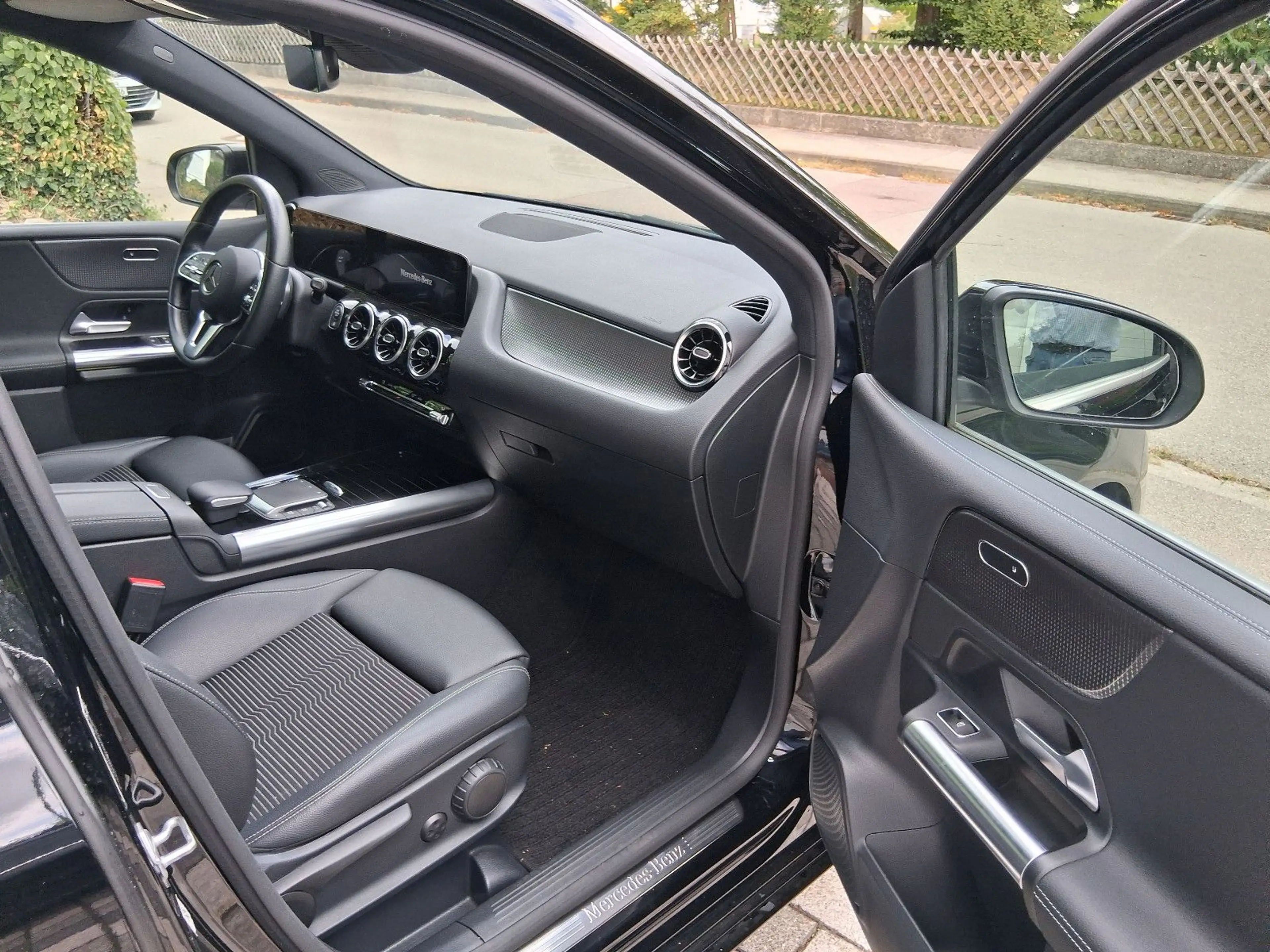 Mercedes-Benz B 200 d URBAN PROGRESSIVE-PAKET DISTRONIC PLUS — photo 10