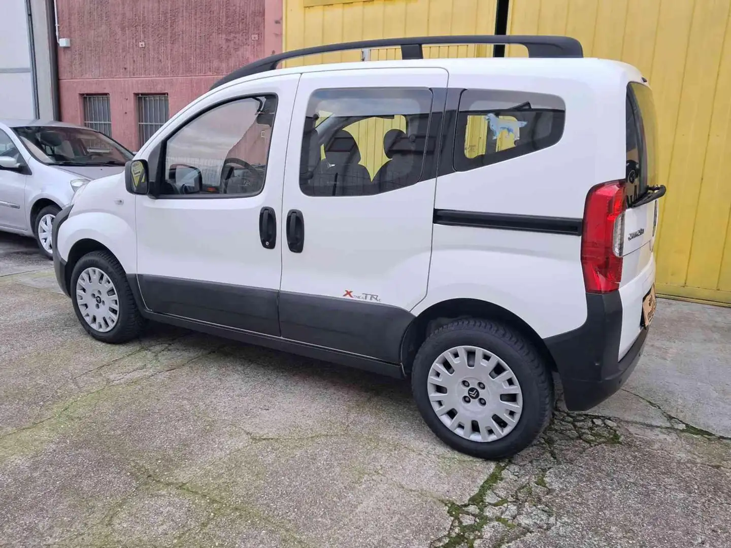 Citroen Nemo Multispace 1.3 HDi 75CV S&S Silver Selection NEOPA Weiß - 2