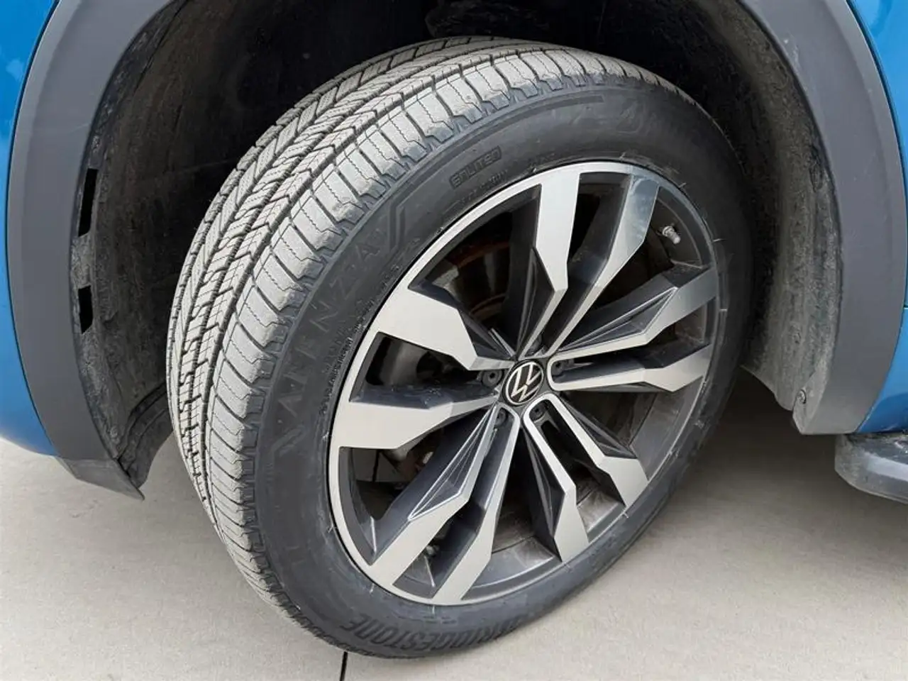 Volkswagen Atlas снимка Volkswagen Atlas