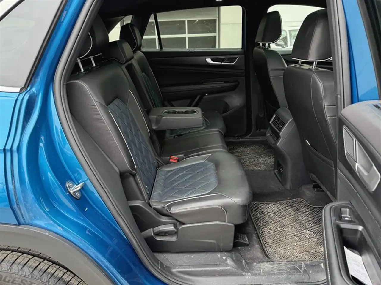 Volkswagen Atlas снимка Volkswagen Atlas