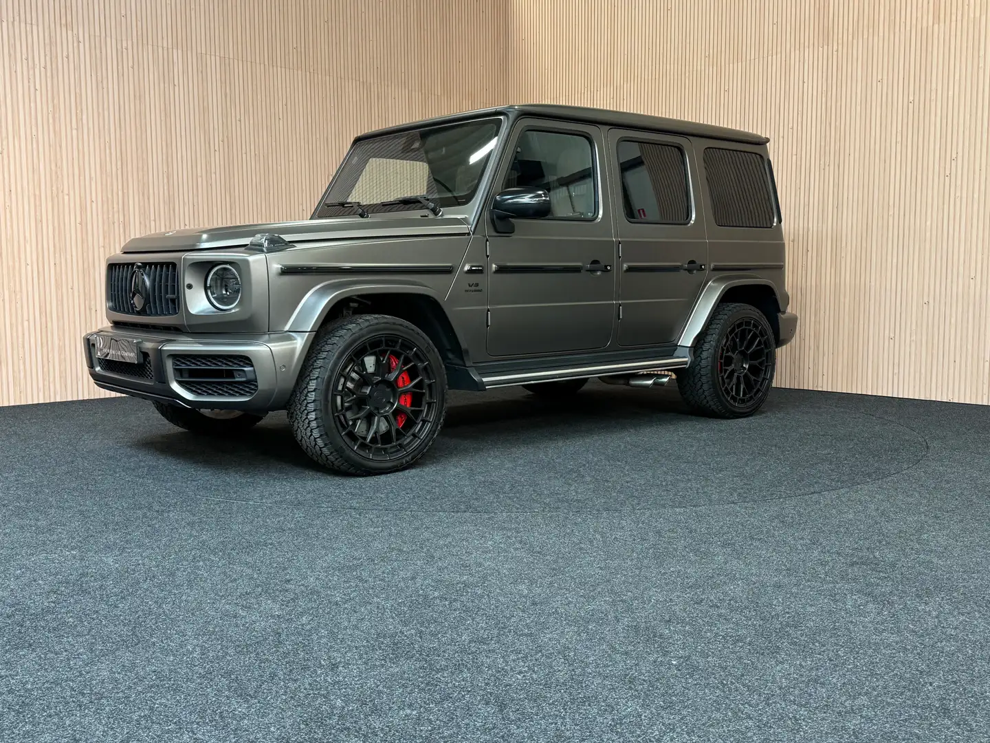 Mercedes-Benz G 63 AMG G 63 AMG| 360°| LICHTE VRACHT| Monza grijs magno Braun - 1