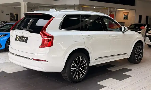 Volvo XC90 view 6