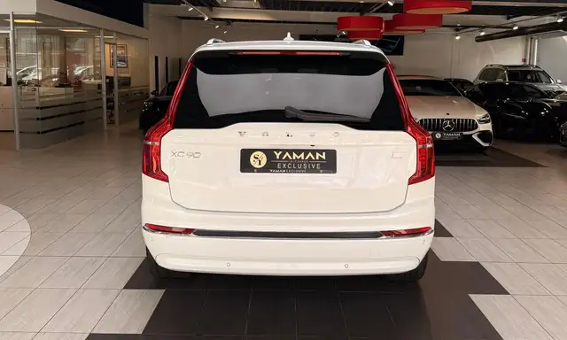 Volvo XC90 view 7
