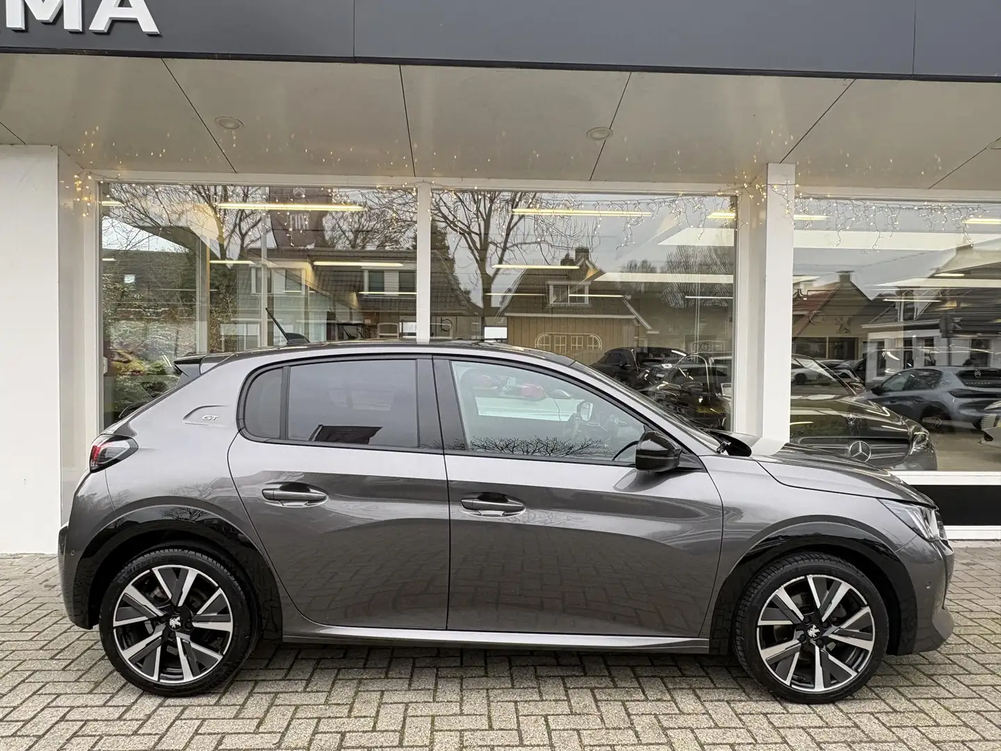 Peugeot 208 1.2T 100pk GT Pack | Full LED | Panoramadak | Deal Gris - 2