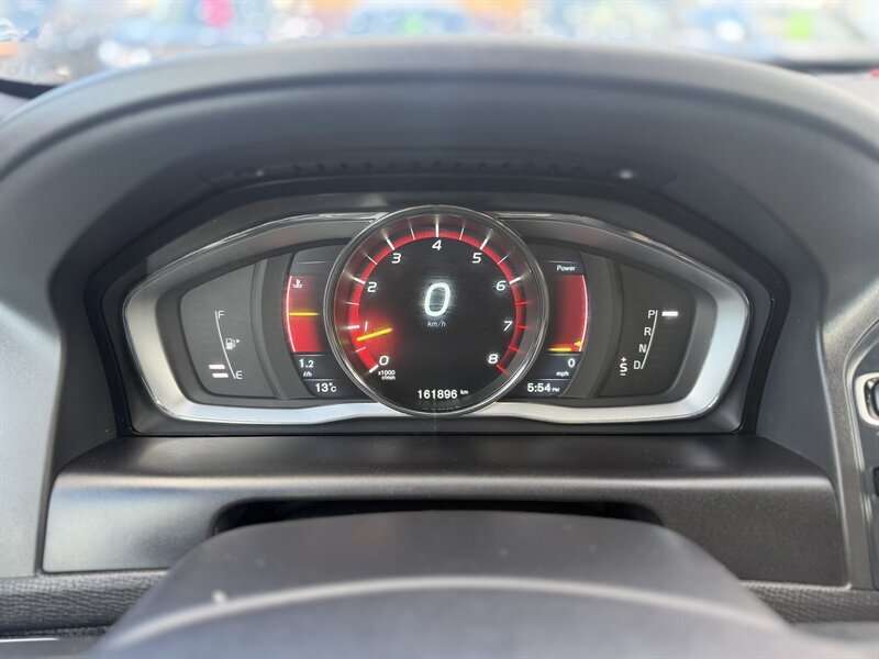 2015 Volvo XC60 T5 Premier Plus *LOW KM, NO ACCIDENTS* thumb 9