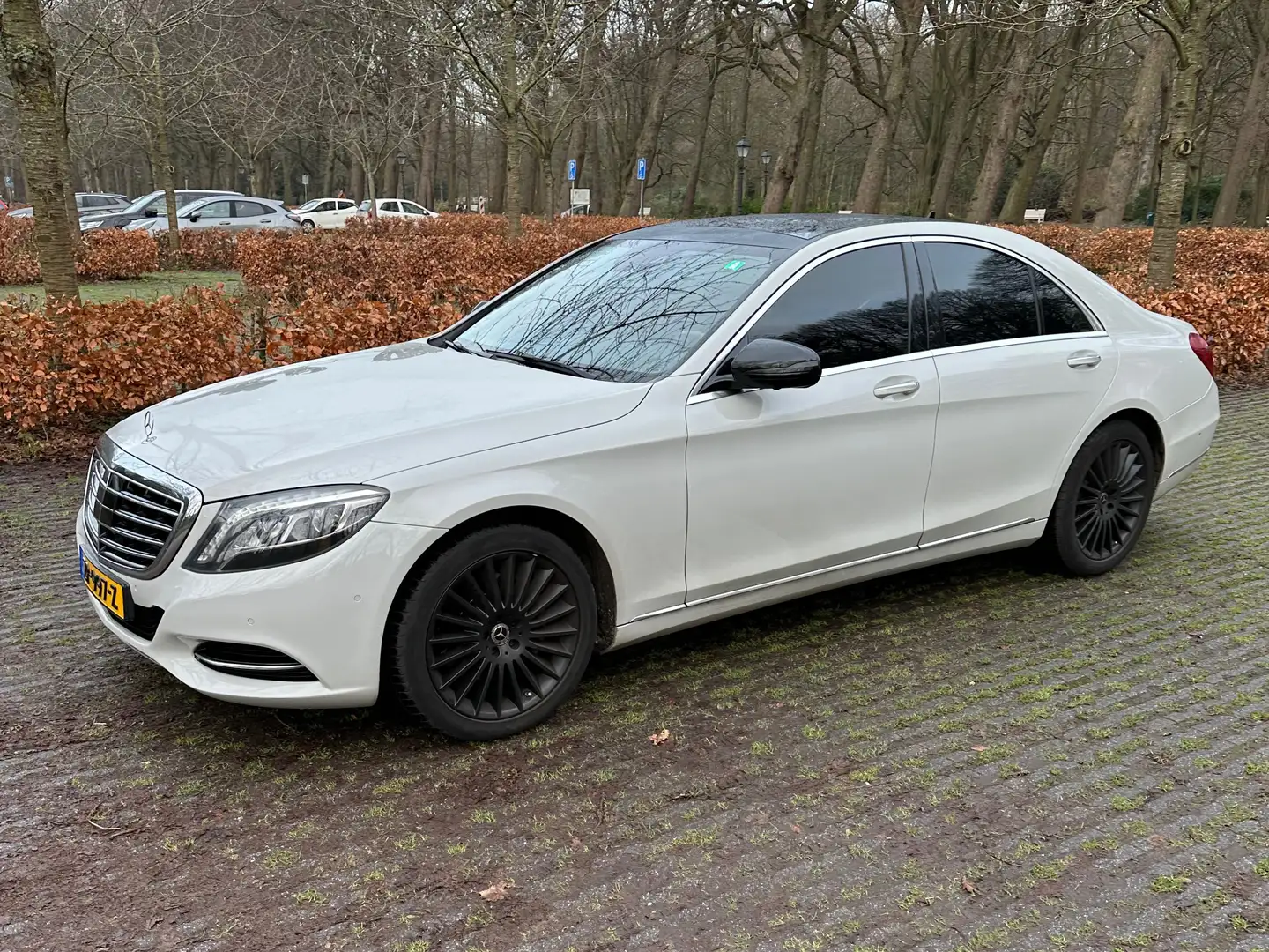 Mercedes-Benz S 400 S 400 Zwart - 1