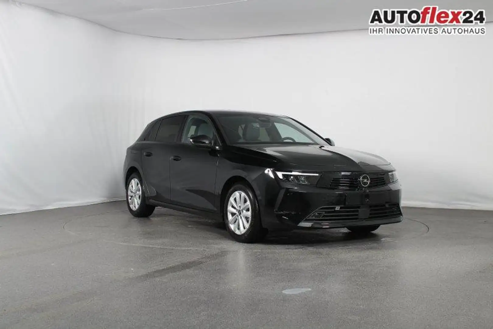 Opel Astra Edition 1.2 Turbo 6-Gang 96 kW (131 PS), Schalt... Schwarz - 2
