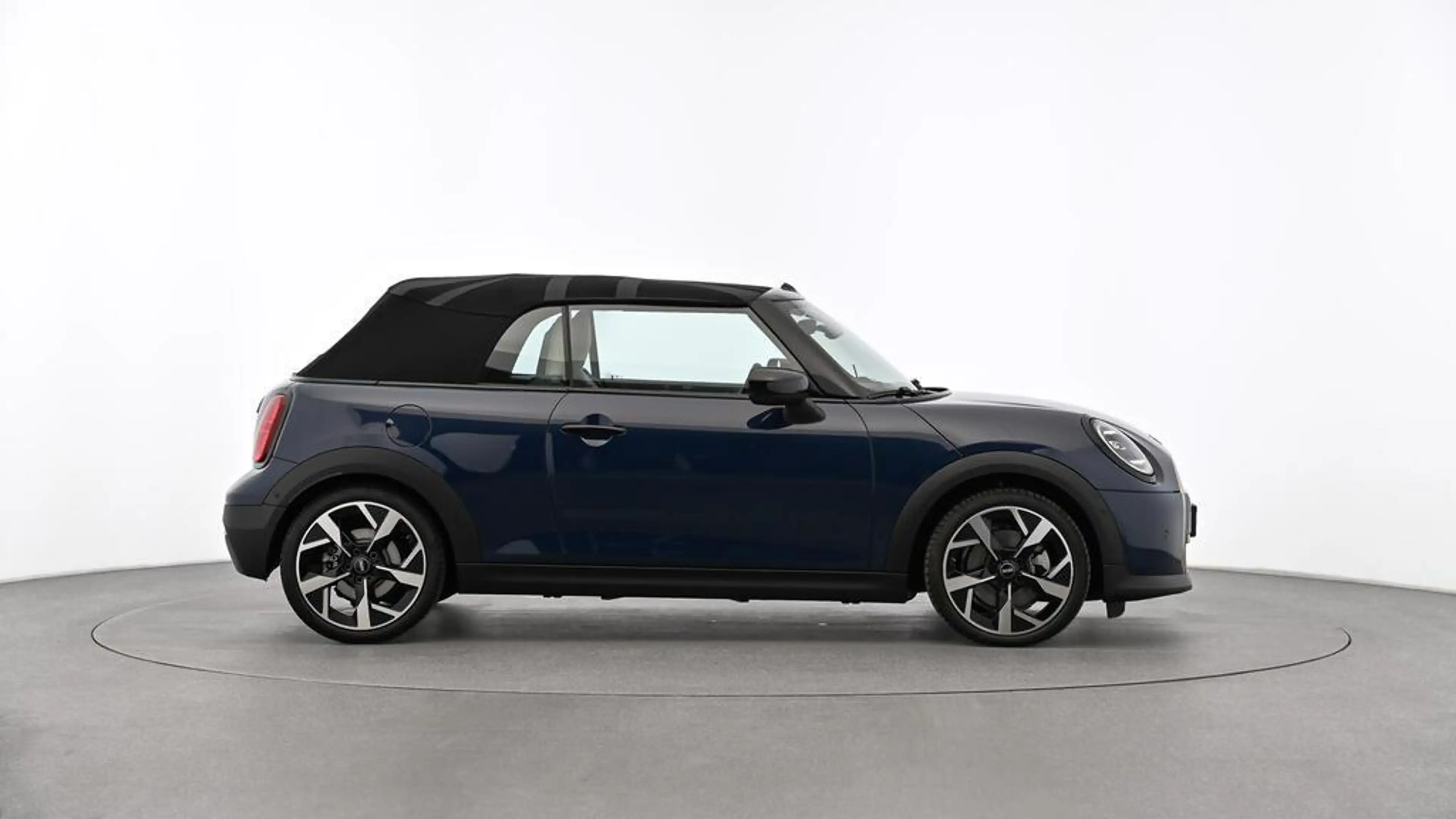 MINI Cooper S Cabrio Favoured Trim — photo 3