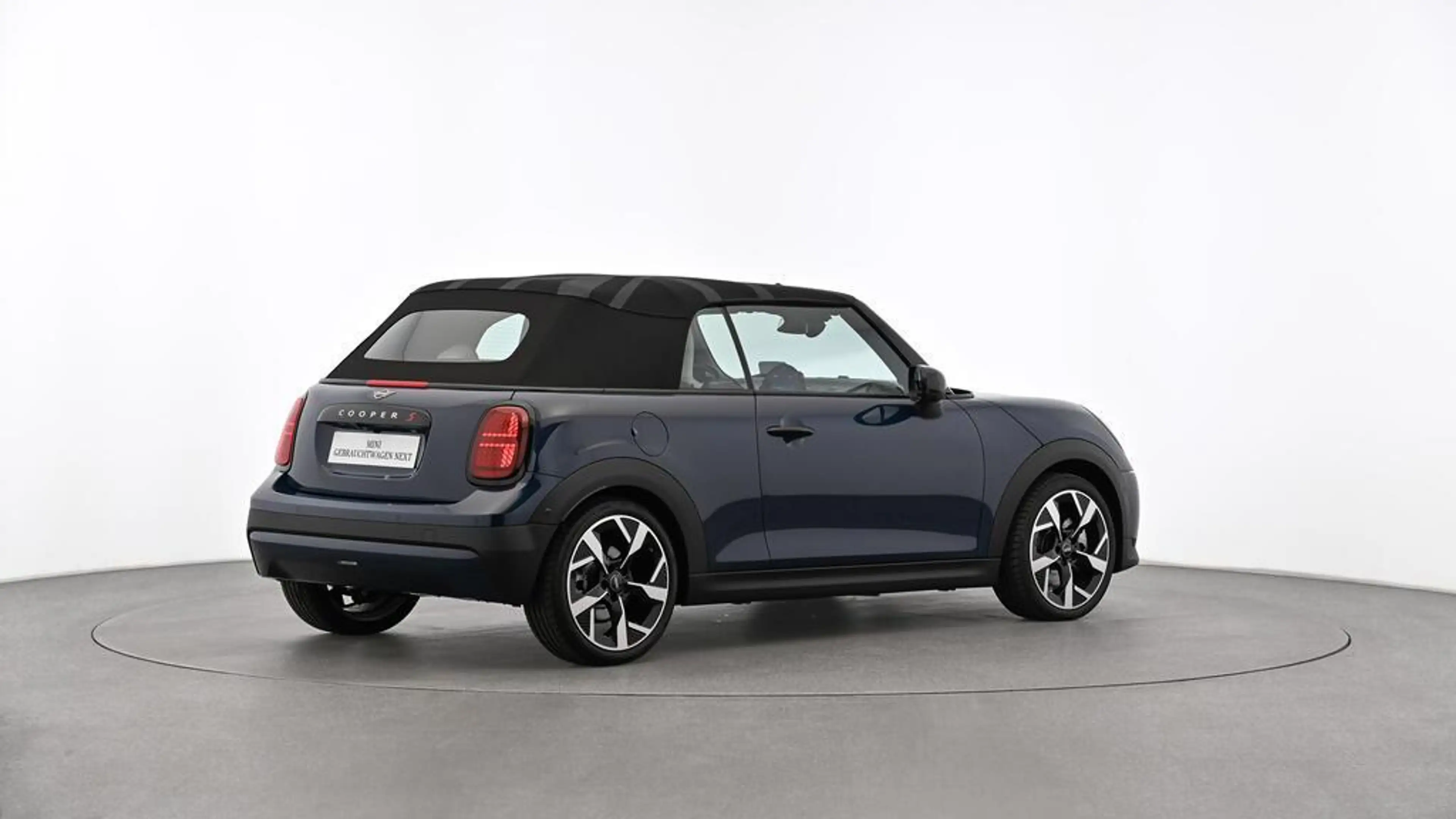 MINI Cooper S Cabrio Favoured Trim — photo 4