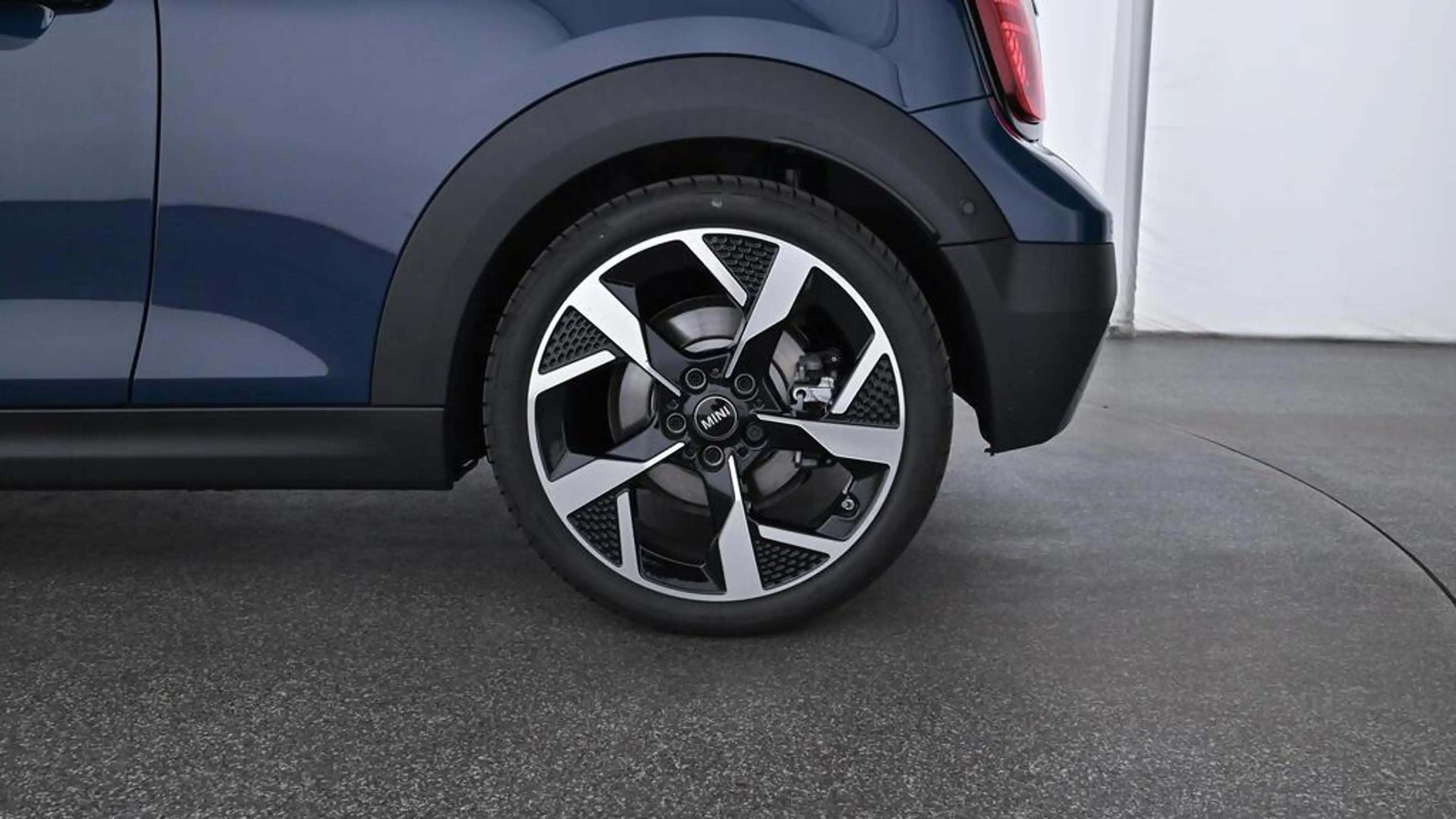 MINI Cooper S Cabrio Favoured Trim — photo 11