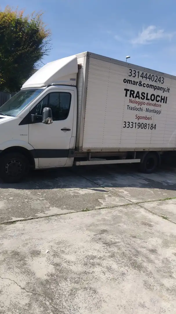 Mercedes-Benz Sprinter - 2