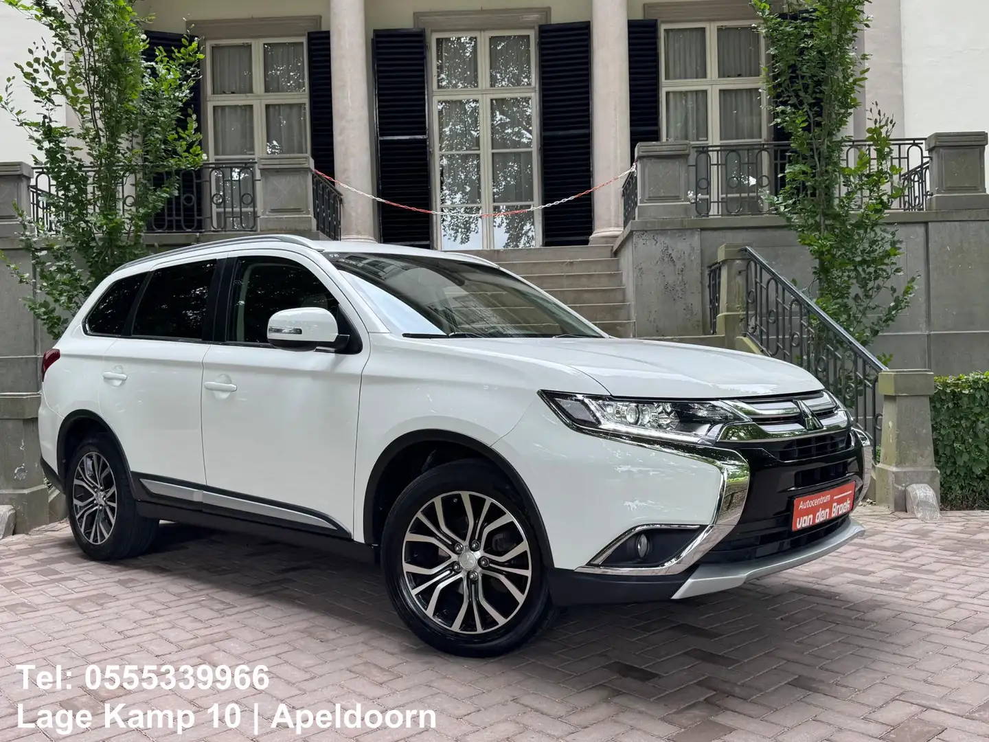 Mitsubishi Outlander 2.0 ClearTec Automaat Navi Camera Xenon CarPlay Cl Blanco - 1